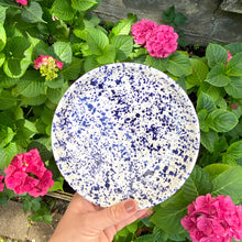 Laden Sie das Bild in den Galerie-Viewer, Gesprenkelte Pastateller