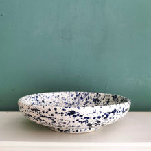 Laden Sie das Bild in den Galerie-Viewer, Gesprenkelte Pastateller